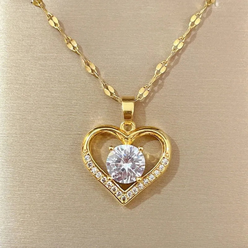 Necklace Golden Kiss